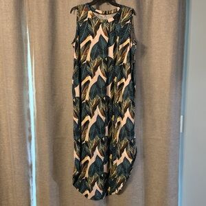 Tropical Leaf Print Sleeveless Maxi Dress